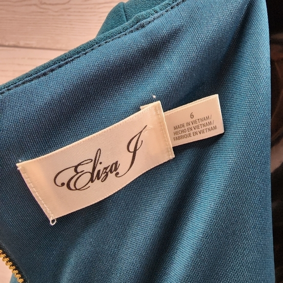 Eliza J Cocktail Dress - Picture 8 of 9